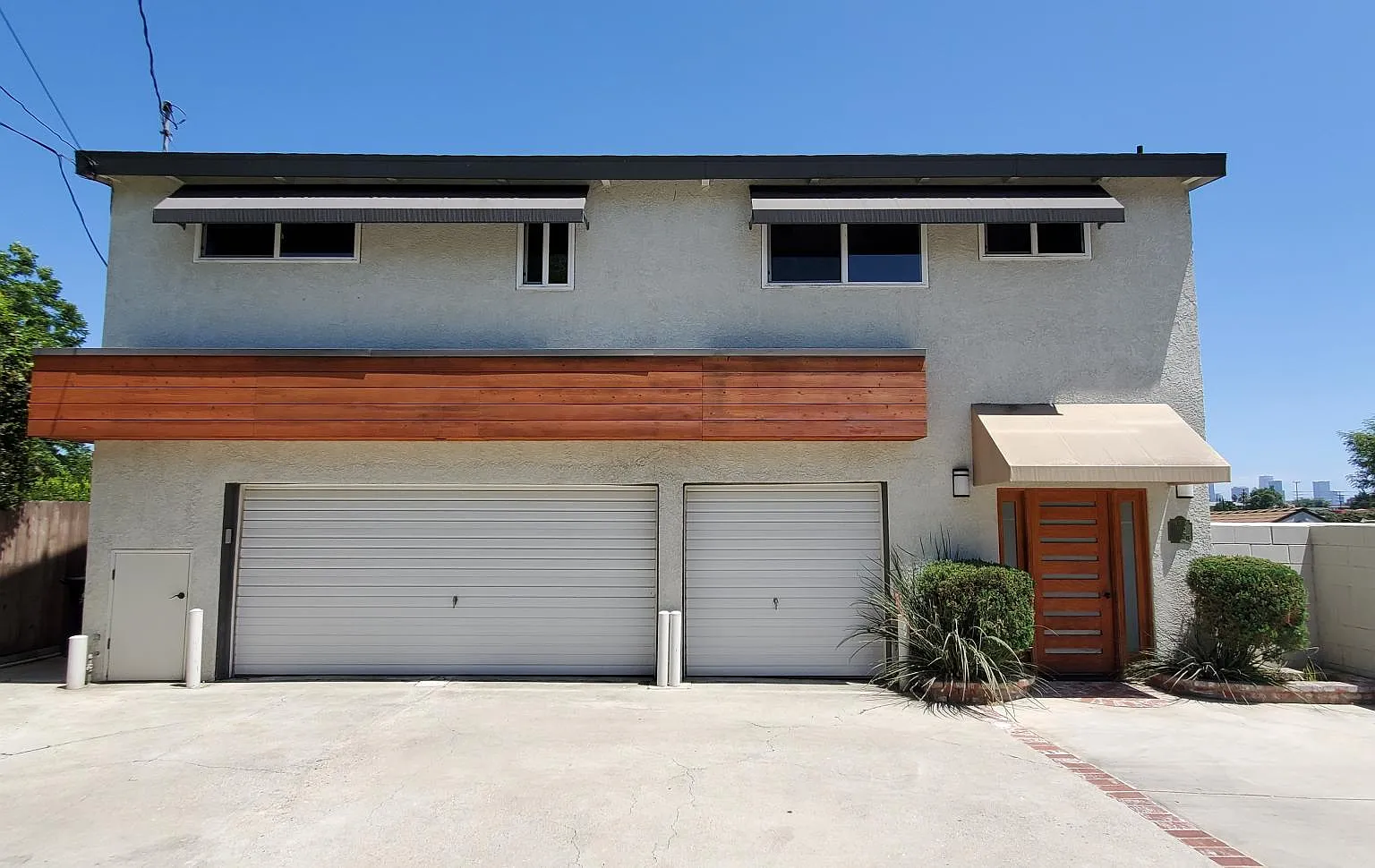 712 Robinson St — Photo 3