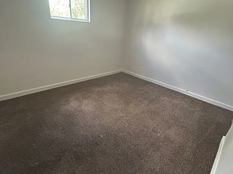 30 Saint Gregory Dr — Photo 4