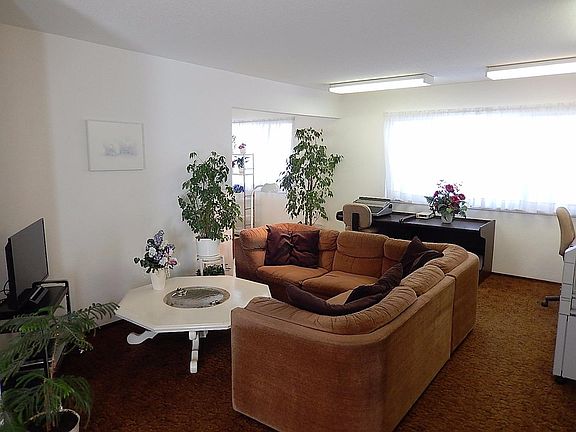 4th image of 42 Vista Ln