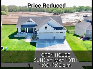 1438 Montauk Rd, Troy, IL 62294