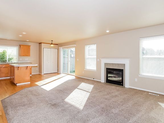 5th image of 9018 191st St E