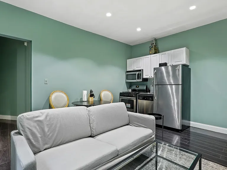 1632 Madison Ave #3R — Photo 3