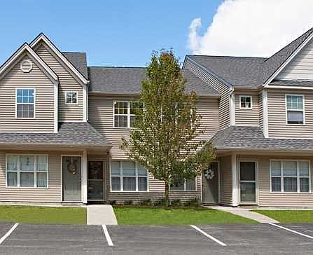1st image of 549 Gregory Ct #549