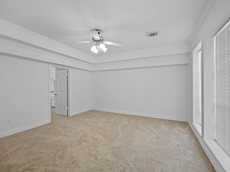 5803 Ancient Oaks Dr — Photo 23