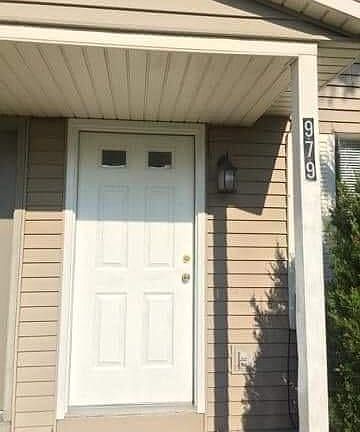 2nd image of 979 Royce Ave