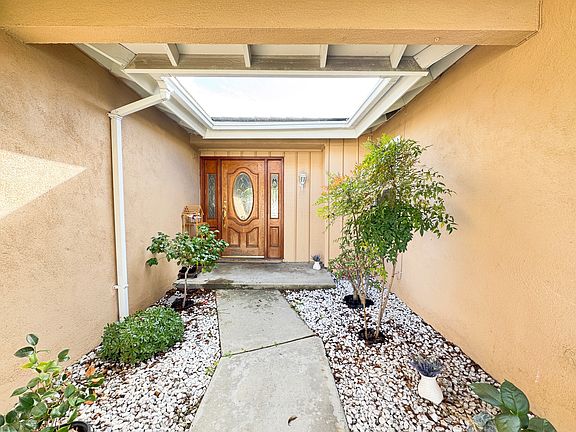 3rd image of 21544 Birch Hill Dr