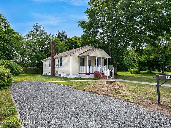 2nd image of 34 1st Avenue