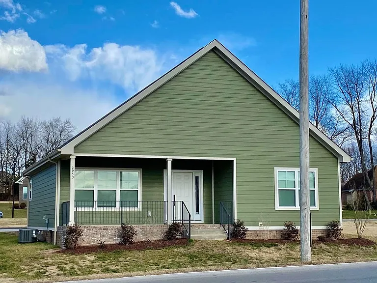 2950 Smallhouse Rd — Photo 1