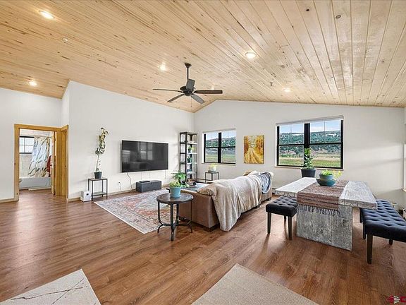 5th image of 590 Palomino Trail