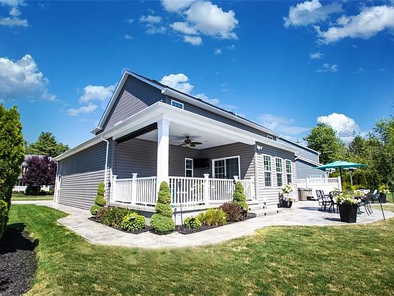 3rd image of 4963 Waterford Ln