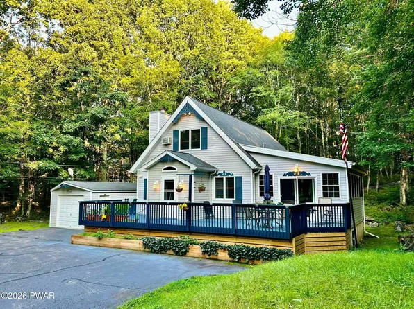 103 Whippletree Ln, Hawley, PA 18428
