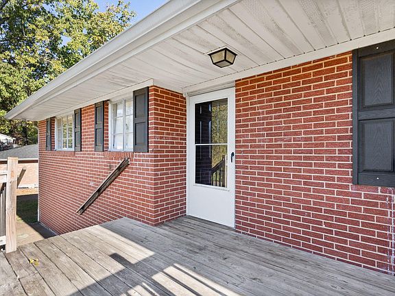 3rd image of 603 Bitsy Ln