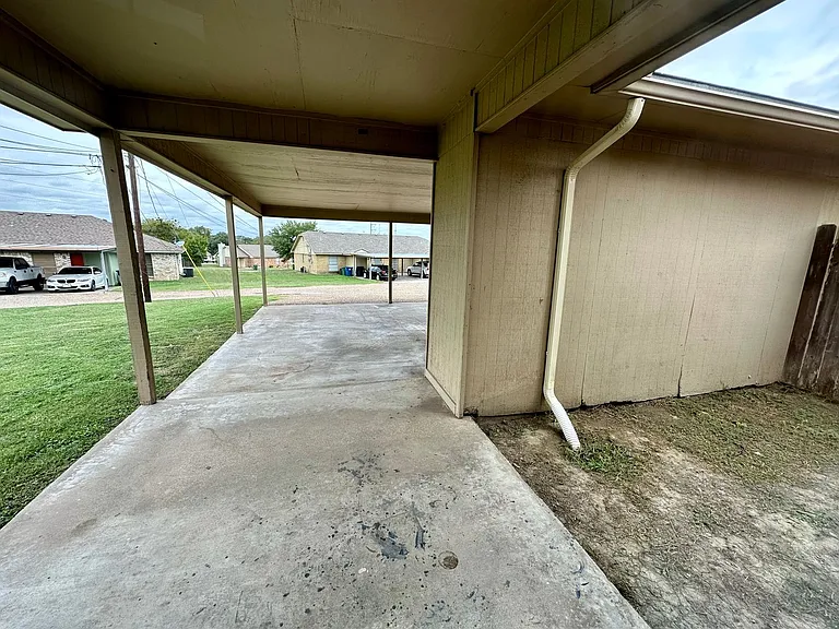 G 201-203 Gruver Circle — Photo 12