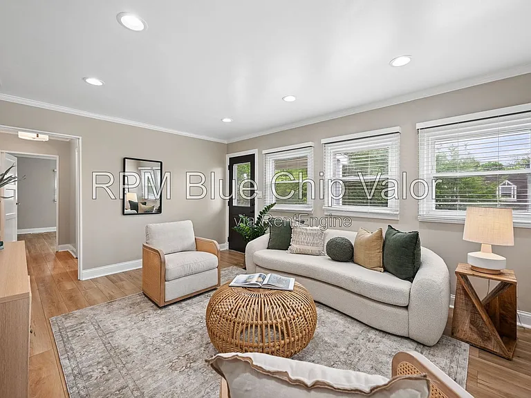 3395 Ault View Ave — Photo 6