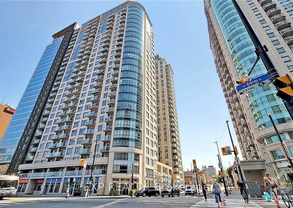 1st image of 242 Rideau St #2208