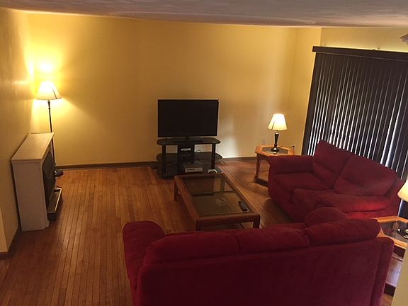 2nd image of 50 Hill St