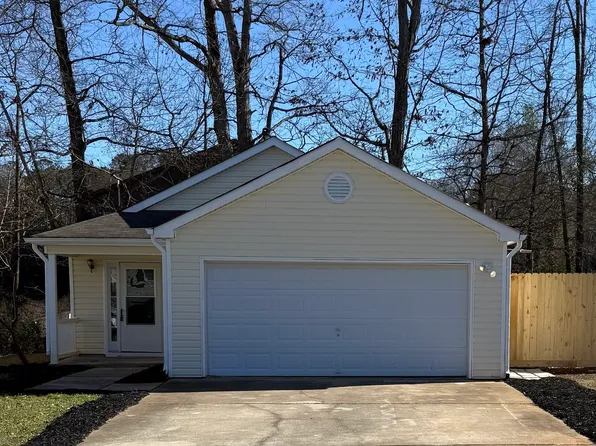 1664 Hallmark Hills Dr, Griffin, GA 30223