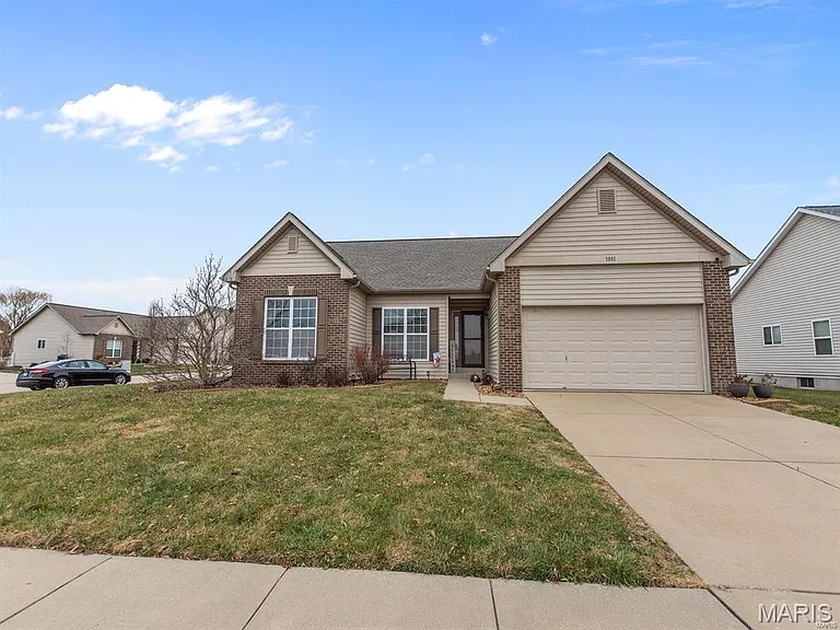 1001 Hawkridge Run — Photo 1