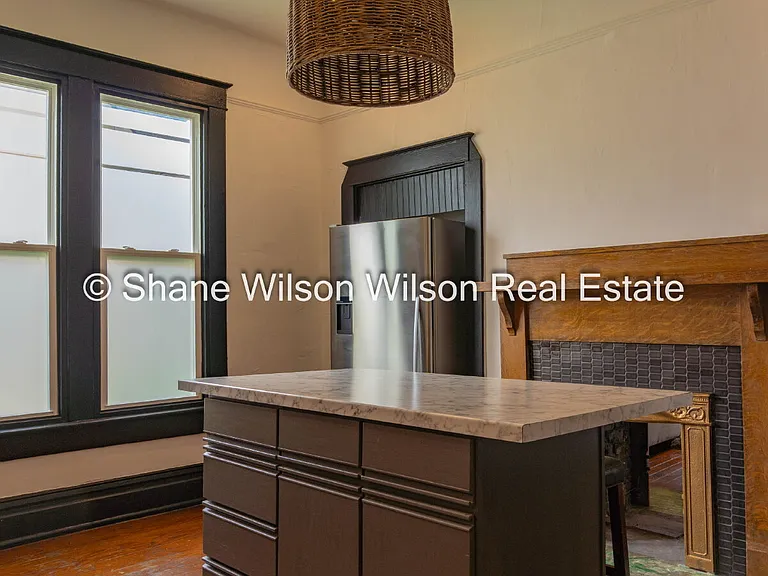 2406 Bailey Ave — Photo 6