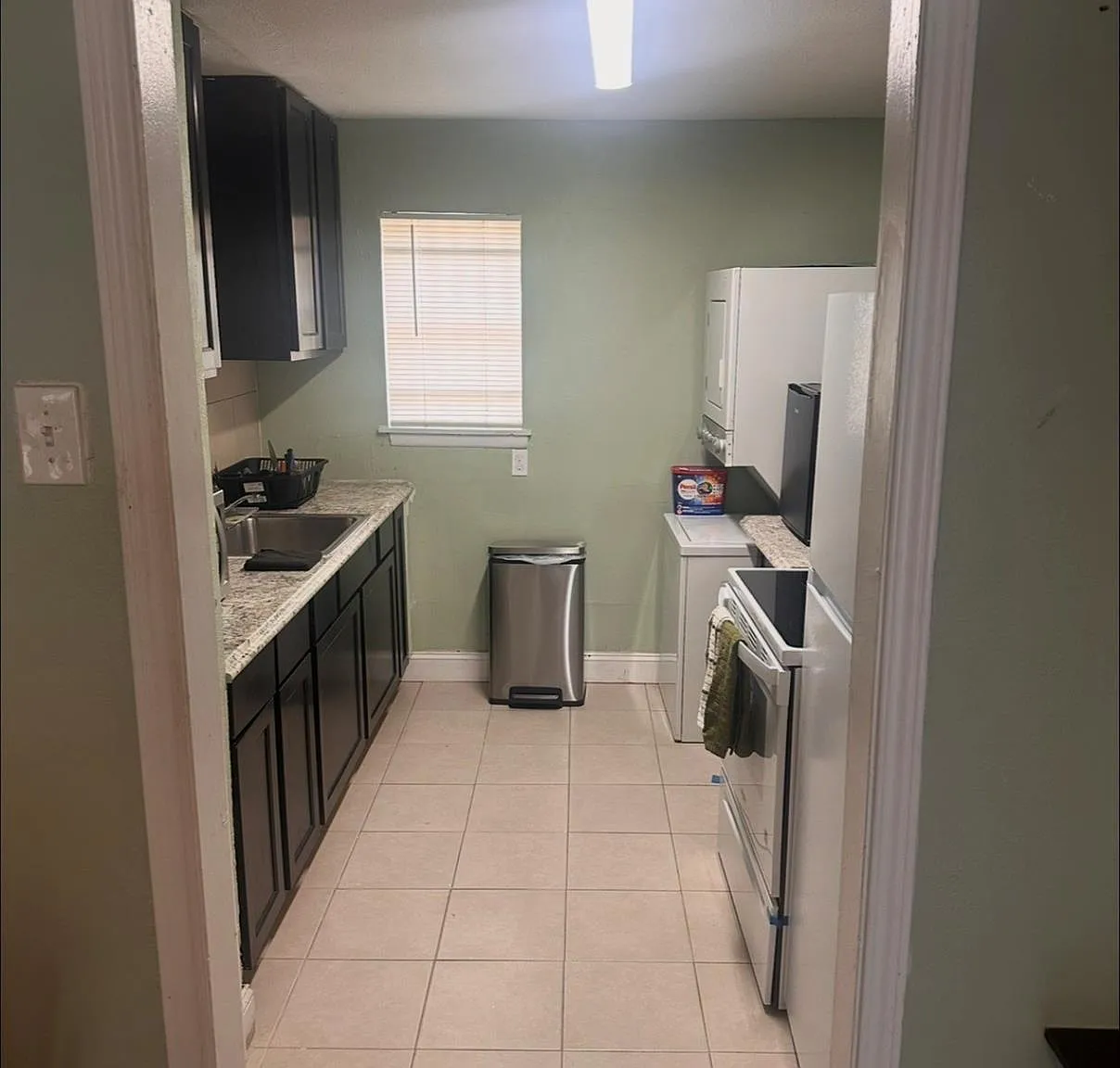 2 bed, 1.0 bath, 750 sqft, $950 — Photo 1