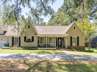 4586 Hillsdale Dr, Olive Branch, MS 38654