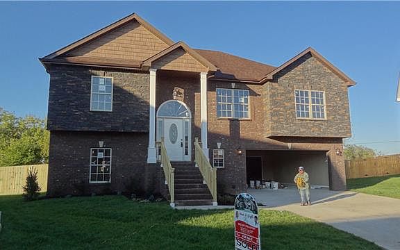 2nd image of 161 Franklin Mdws Lot 161