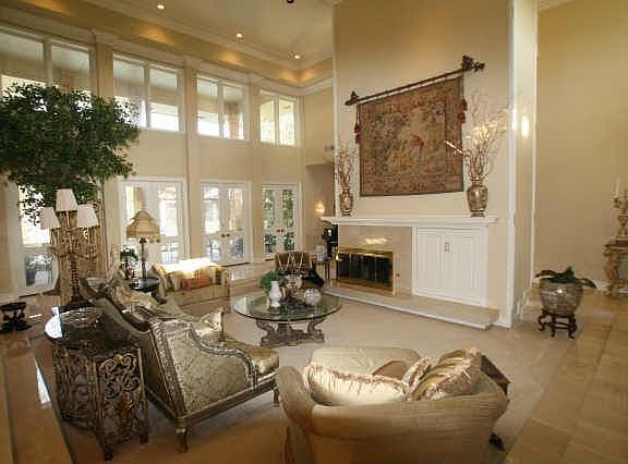 2nd image of 2201 Plantation Ln