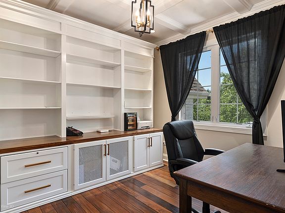 5th image of 19043 S Saddlebrook Dr