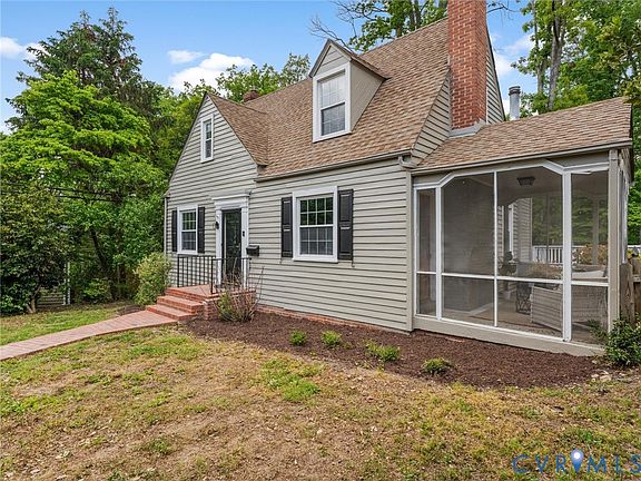 3rd image of 1106 Hill Cir