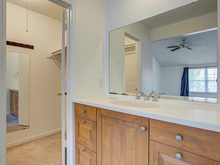 2494 Etiwan Ave — Photo 16