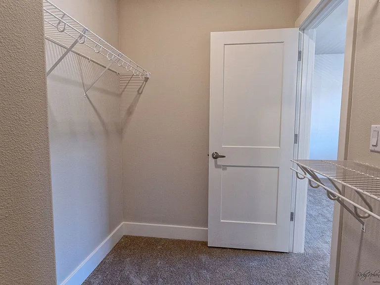 Andresen Lofts — Photo 10