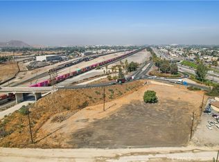 201 S Vernon Ct #6, Colton, CA 92324