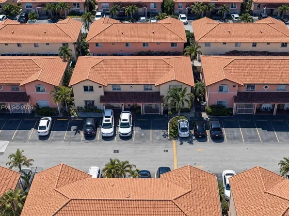 10101 W Okeechobee Rd APT 16202, Hialeah Gardens, FL 33016
