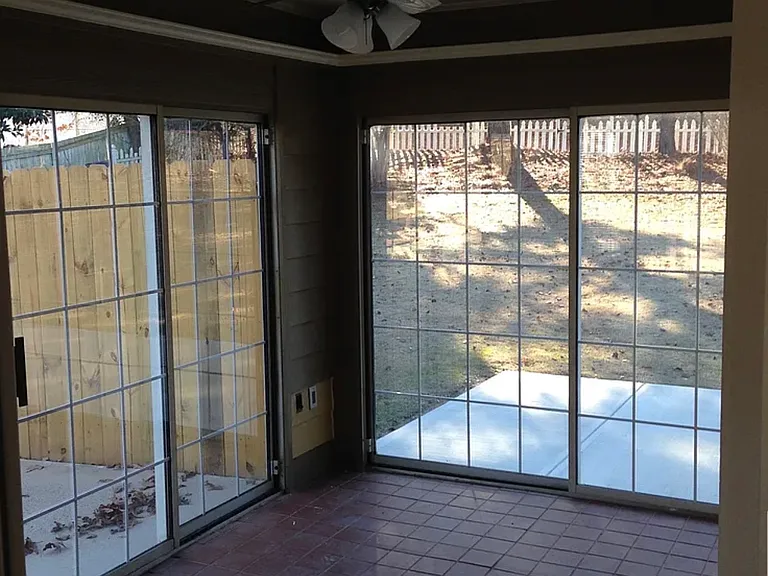 1890 Hampton Walk Ct — Photo 2