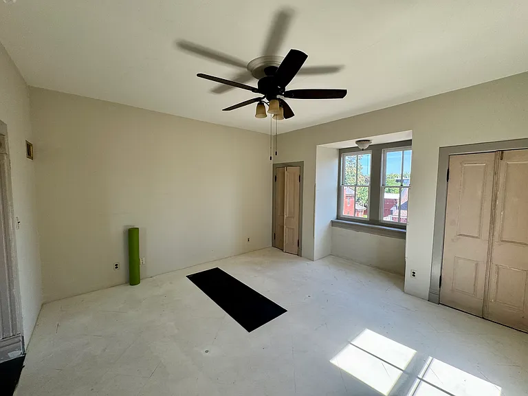 1008-1010 Allen Ave #2F — Photo 10