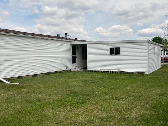 2nd image of 3256 Compass Dr