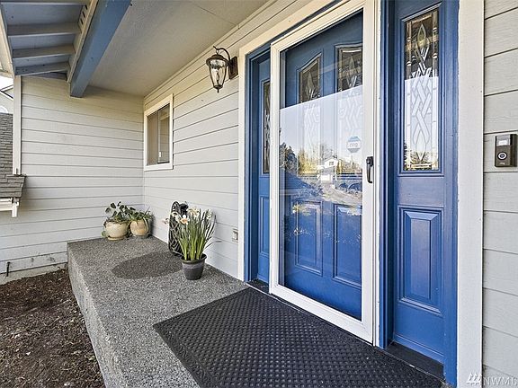 4th image of 1833 S 250th Pl