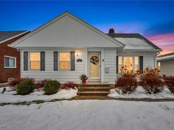 1317 Belrose Rd, Mayfield Heights, OH 44124