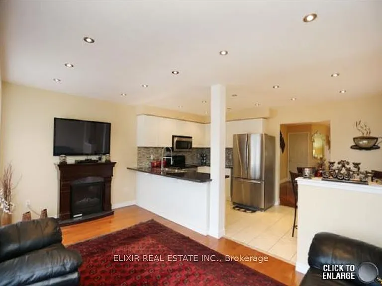 4 Lonestar Cres — Photo 7