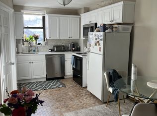 56 N Margin St APT 3, Boston, MA 02113