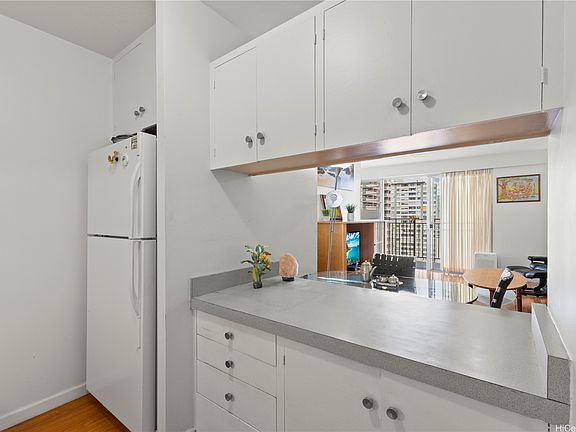 4th image of 1610 Kanunu St APT 1207