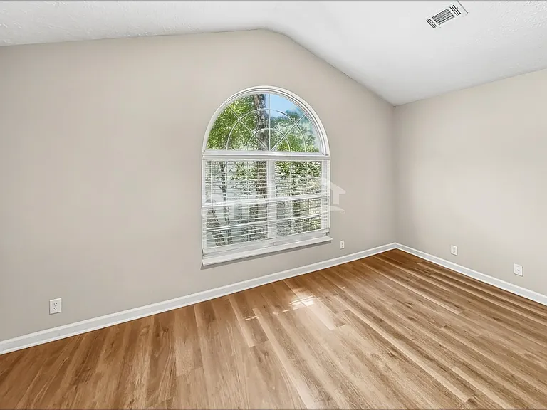 2120 Loudenslager Dr — Photo 5