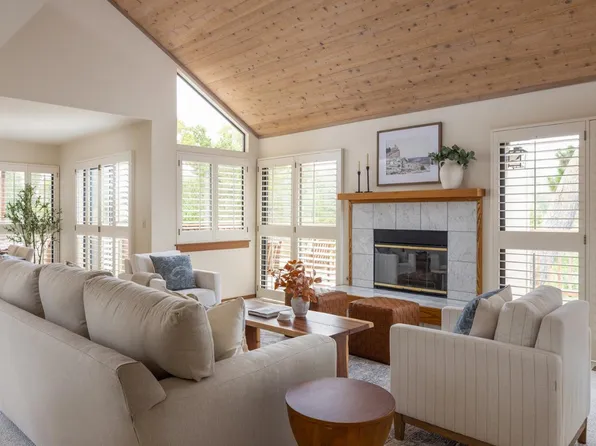 3594 Eastfield Ct, Carmel, CA 93923