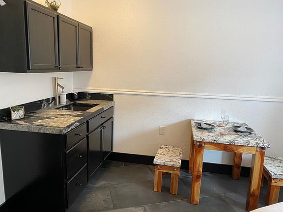 5th image of 1940 Prospector Ave #189