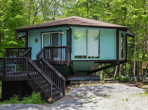1995 Lakeview Dr E, Lake Ariel, PA 18436