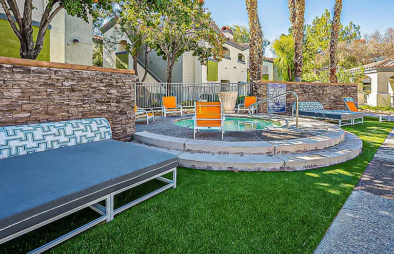 Torreyana Apartment Homes — Photo 36