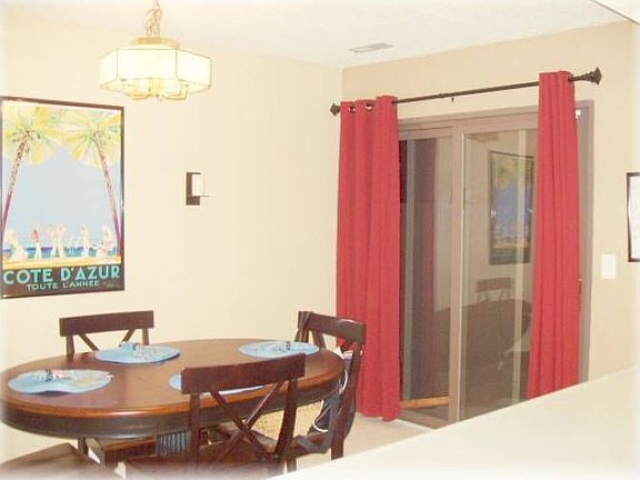 5th image of 809 Westwood Vlg