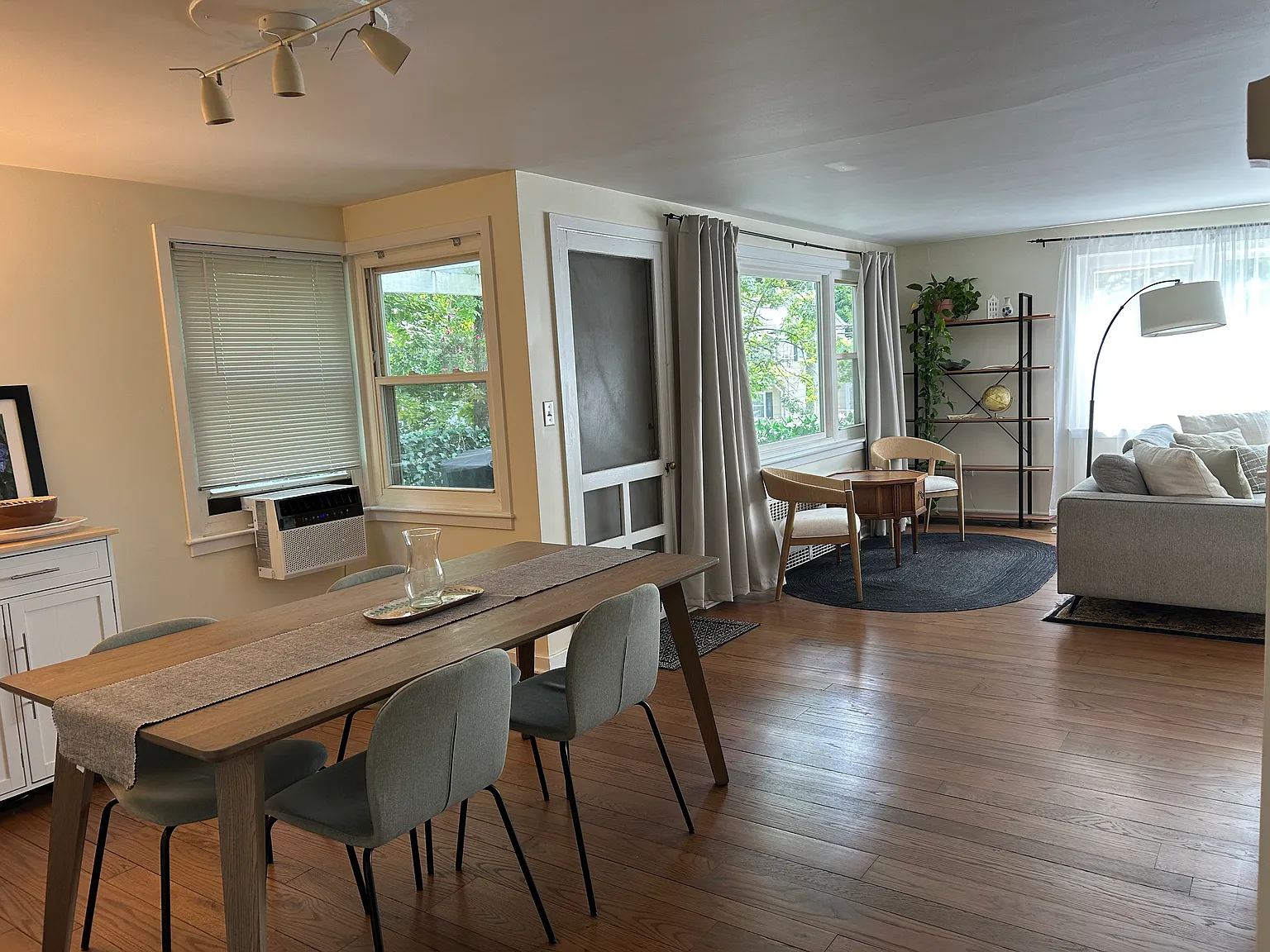 33 River St — Photo 2