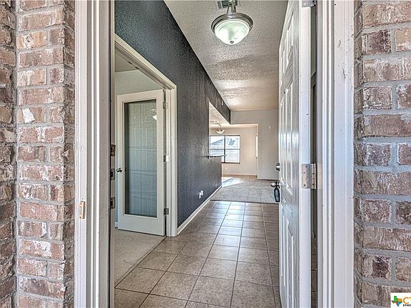 5th image of 604 Leo Ln