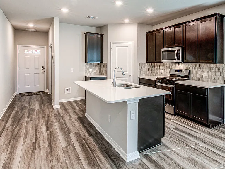 14513 Heartland Dr — Photo 26